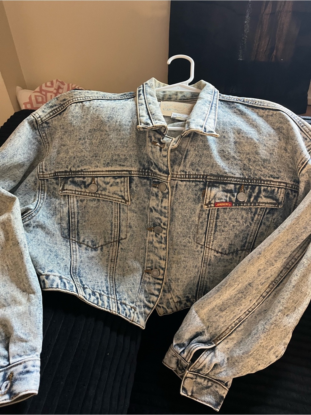Vintage Jordache Original Jeanswear Hand Drawn Wolf Denim Jacket Size LG - Picture 3 of 9